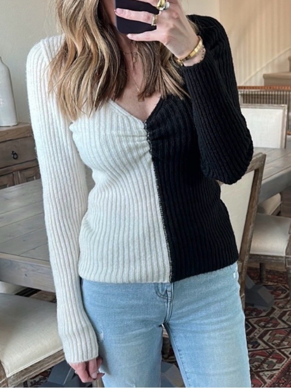 ZARA Black & White Split Ribbed V-Neck Sweater - Picture 5 of 5